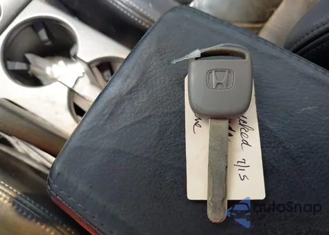 2005 Honda Accord 3.0 Ex from USA, damaged, VIN 1HGCM82775A009663